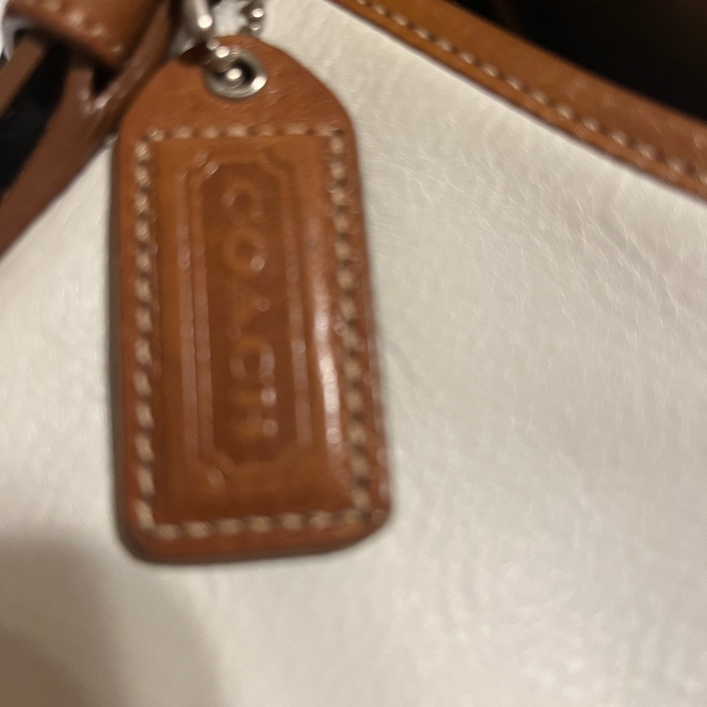 Coach Pebbled Leather Soho Flap Buckle Shoulder Handbag cream No. K0678-F10192 - Picture 13 of 15